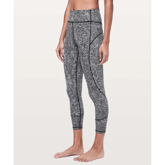 Lululemon In Movement Tight *Everlux in Diffuse Starlight Black Size 2 - Picture 1 of 14